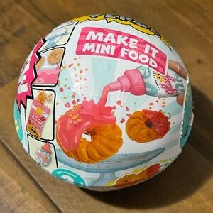 MGA's Miniverse Cafe Series 3 Mini Collectibles -weighs for s’mores